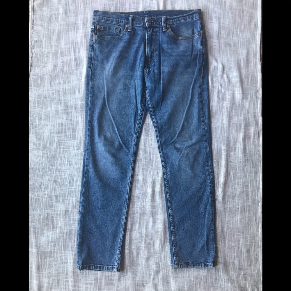 Men’s Levi’s Straight Leg Jeans